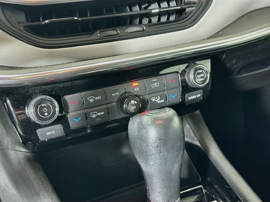 Certified 2023 Jeep Compass Limited AWD/4WD image 24