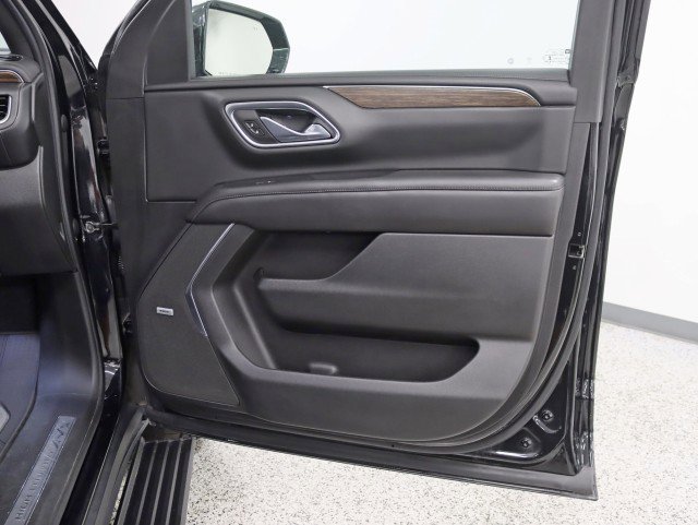 Used 2021 Chevrolet Suburban High Country w/ Premium Package image 37