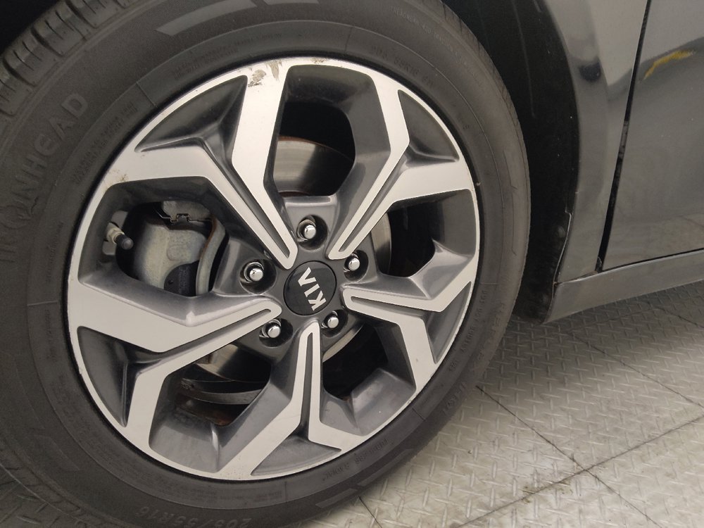 Used 2019 Kia Forte LXS FWD image 31