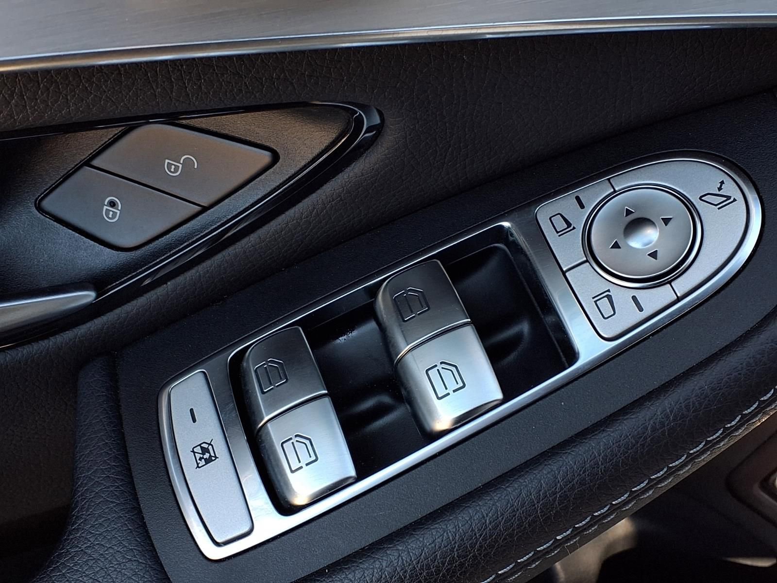 Used 2022 Mercedes-Benz GLC 300 image 16