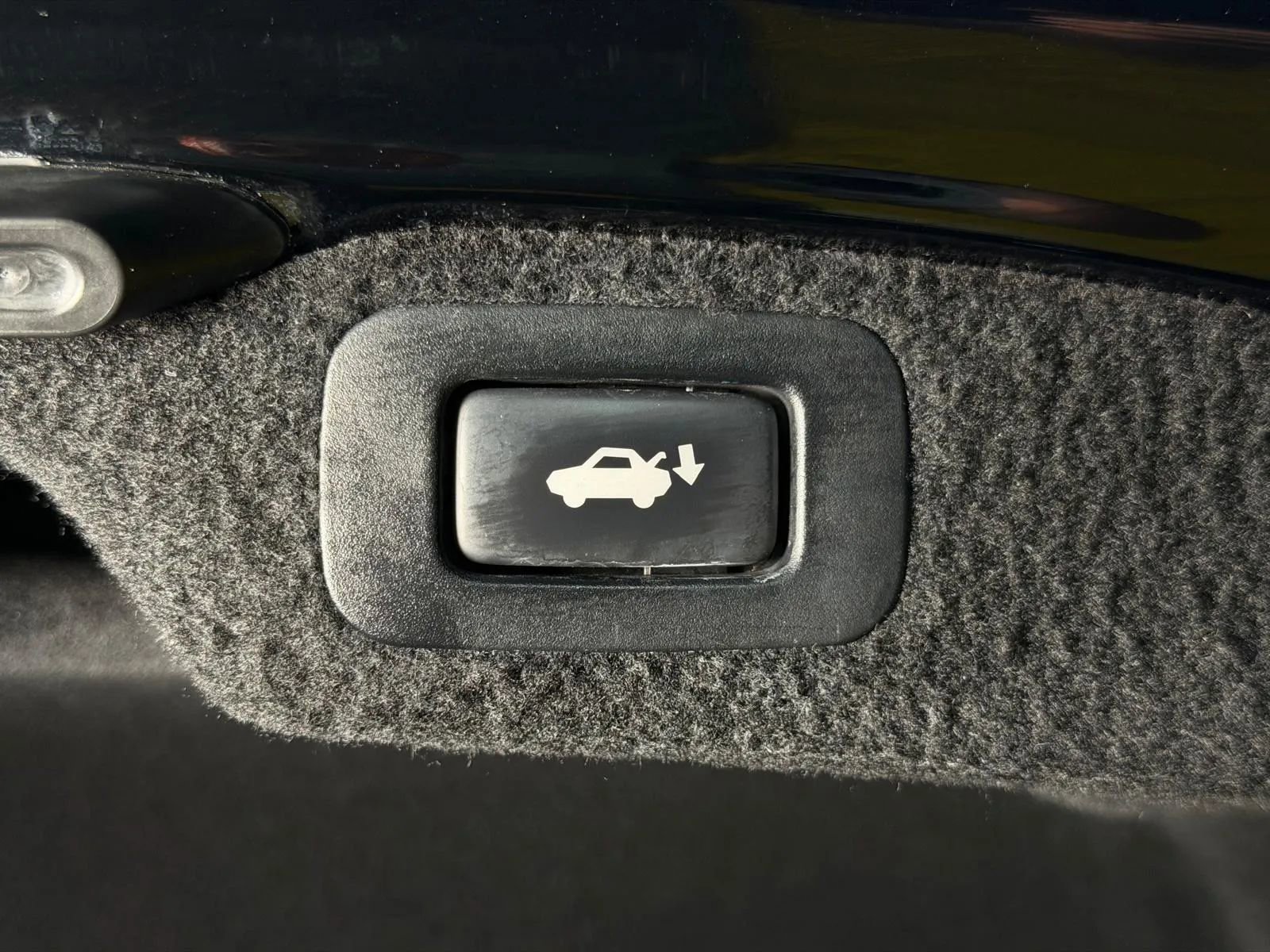 Used 2013 Lexus LS 460 w/ Comfort Pkg image 14
