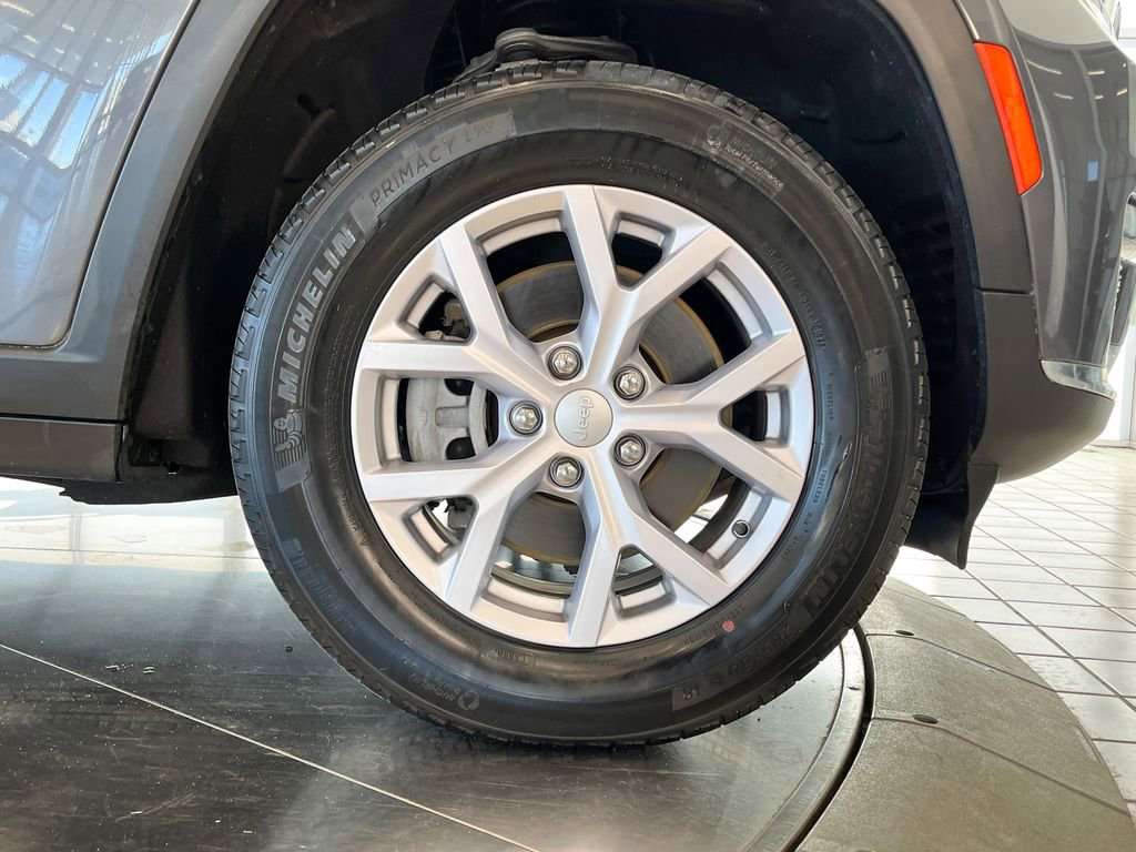 Used 2022 Jeep Grand Cherokee L Limited image 10