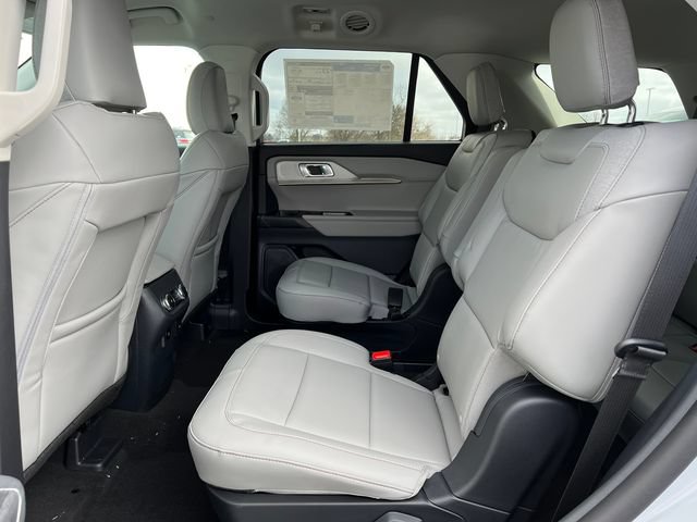 New 2026 Ford Explorer Active w/ Active Comfort Package AWD/4WD image 5