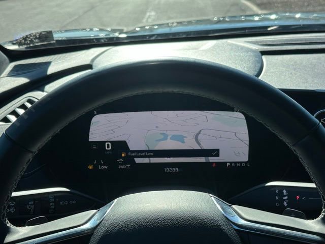 Used 2025 Chevrolet Traverse Z71 w/ Driver Confidence Package image 25