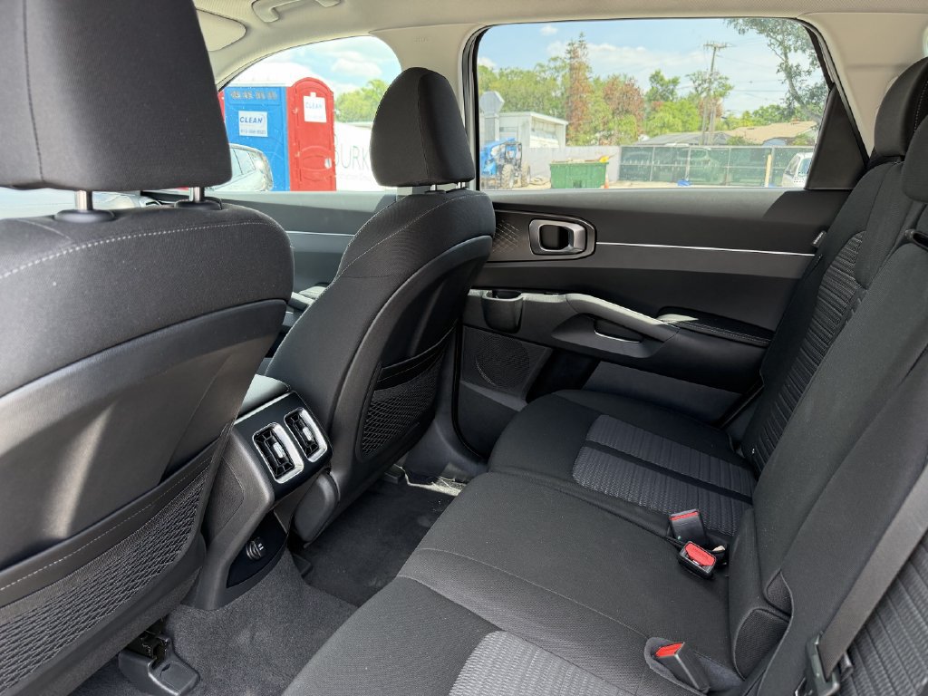 New 2026 Kia Sorento LX FWD image 14