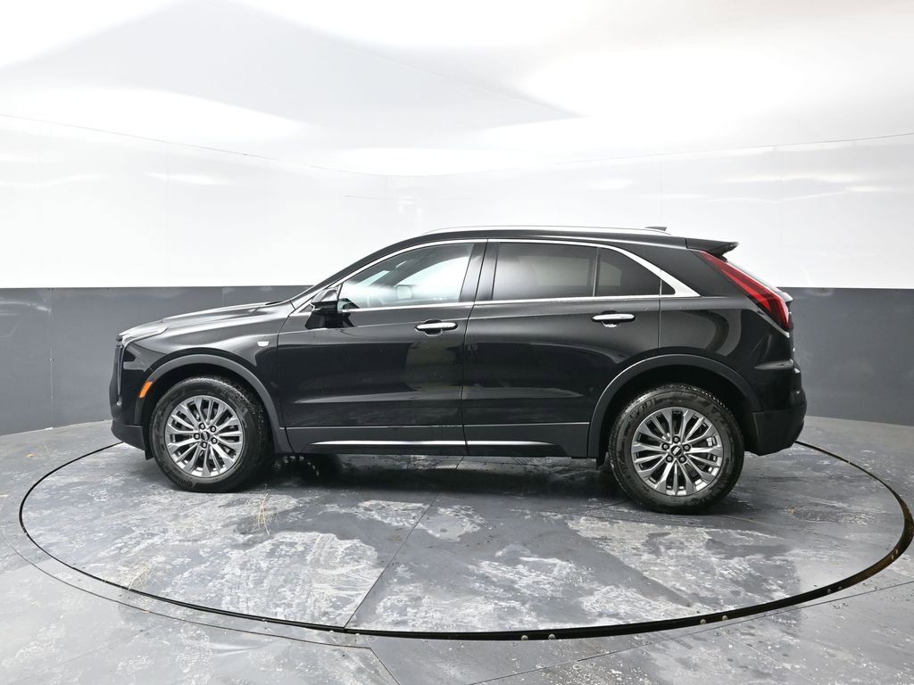 Used 2025 Cadillac XT4 Premium Luxury image 11