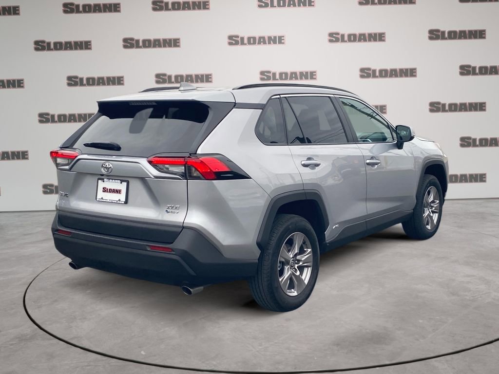 Used 2025 Toyota RAV4 XLE AWD/4WD image 5