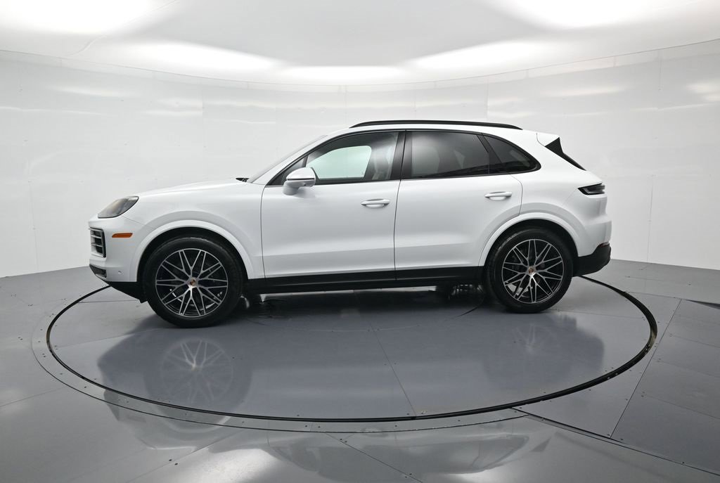 New 2026 Porsche Cayenne image 2