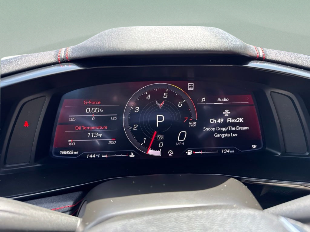 Used 2022 Chevrolet Corvette Stingray Preferred Cpe w/ Engine Appearance Package RWD image 14