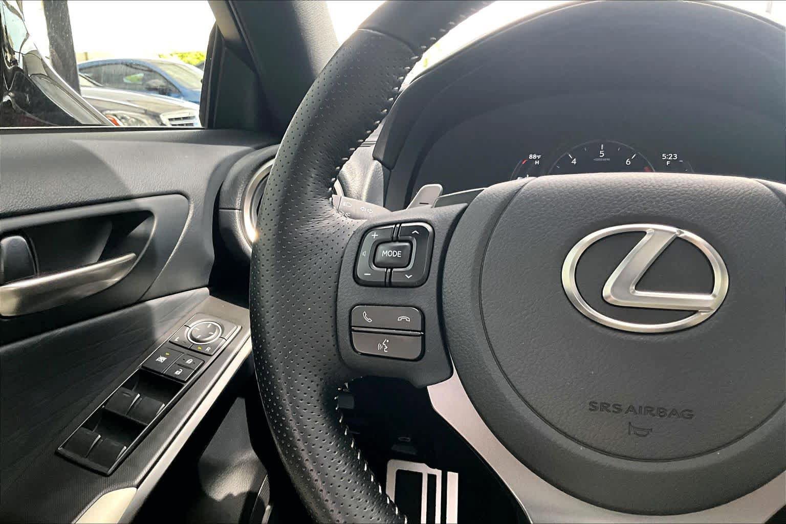 Used 2022 Lexus IS 350 F Sport RWD image 22