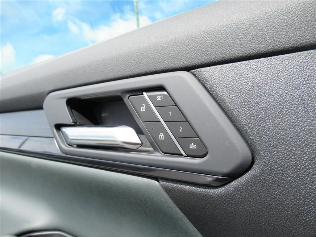 New 2026 GMC Terrain AT4 w/ Convenience Package III image 28