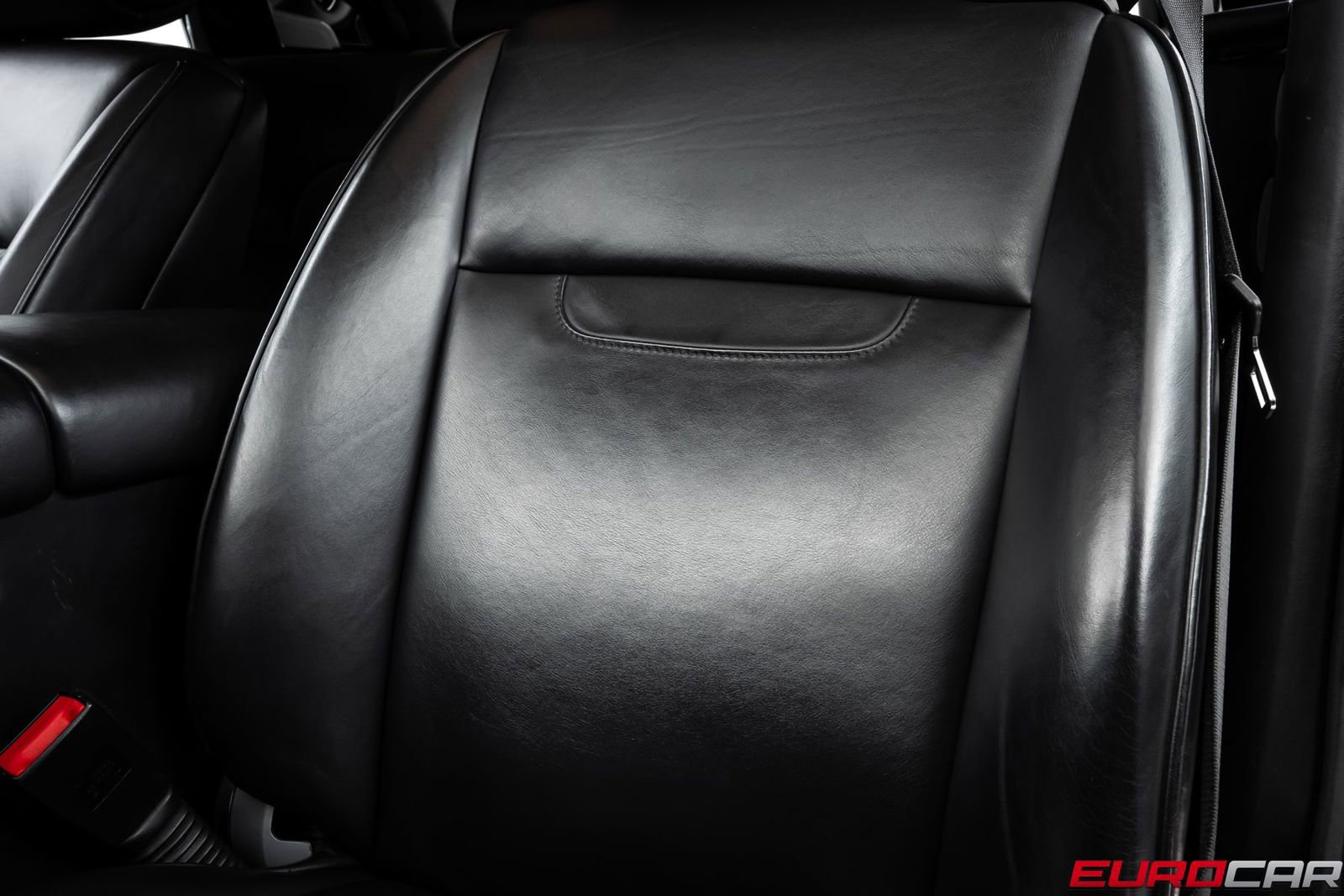 Used 2010 Rolls-Royce Phantom Coupe image 35