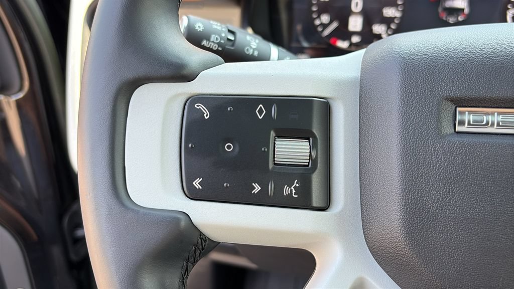 Used 2023 Land Rover Defender 90 S AWD/4WD image 13