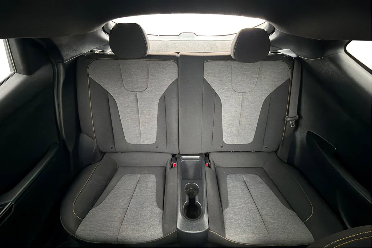 Used 2020 Hyundai Veloster Turbo R-Spec image 13