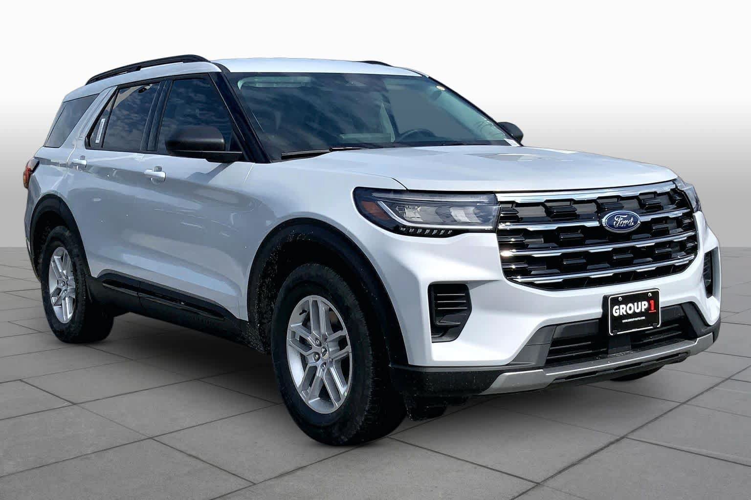 New 2026 Ford Explorer Active AWD/4WD image 2