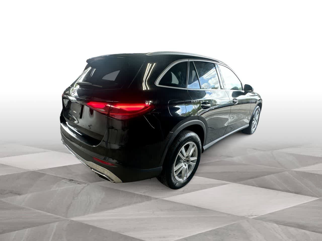 Used 2026 Mercedes-Benz GLC 300 image 8