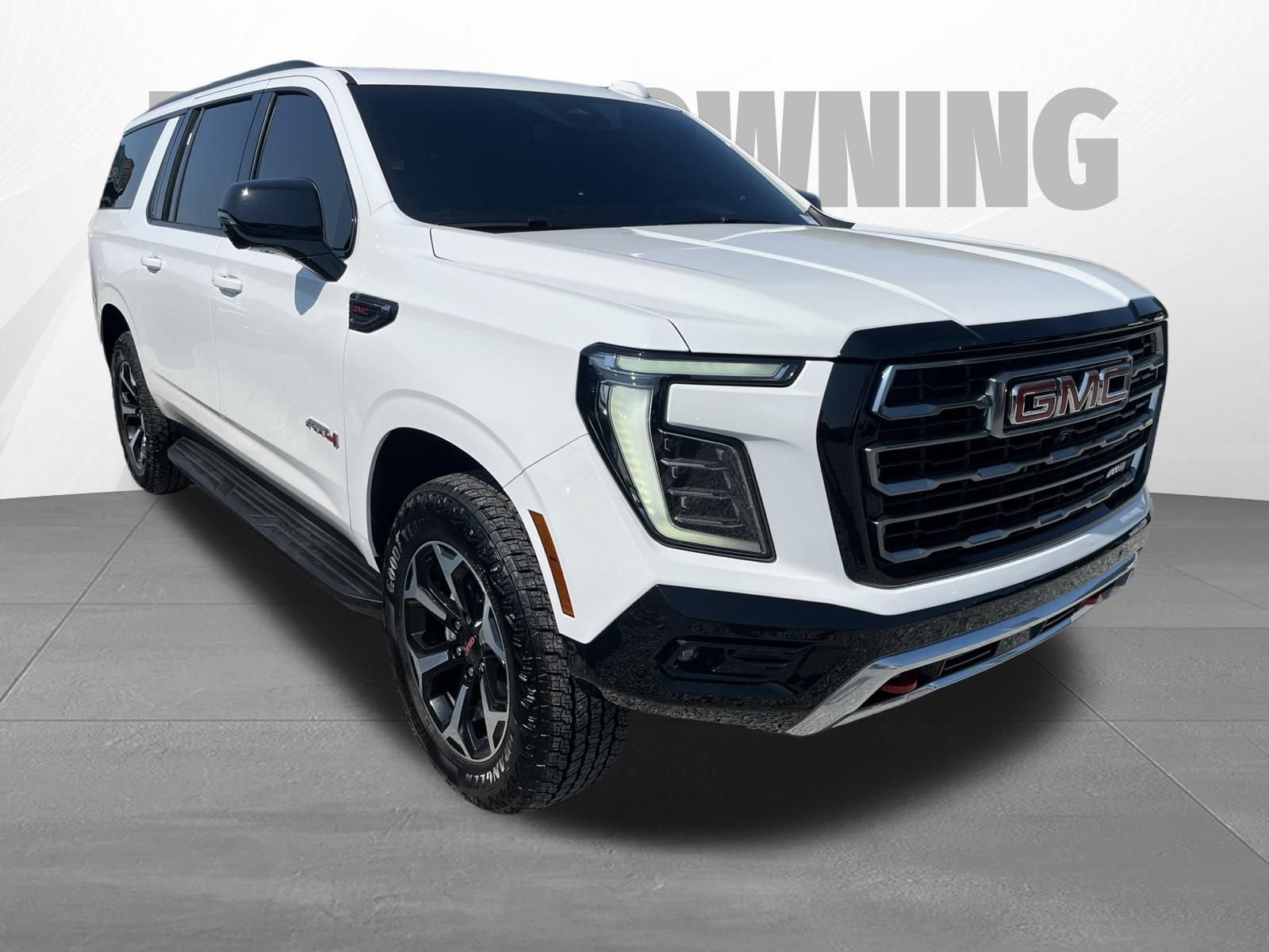 Used 2026 GMC Yukon XL AT4 AWD/4WD image 3