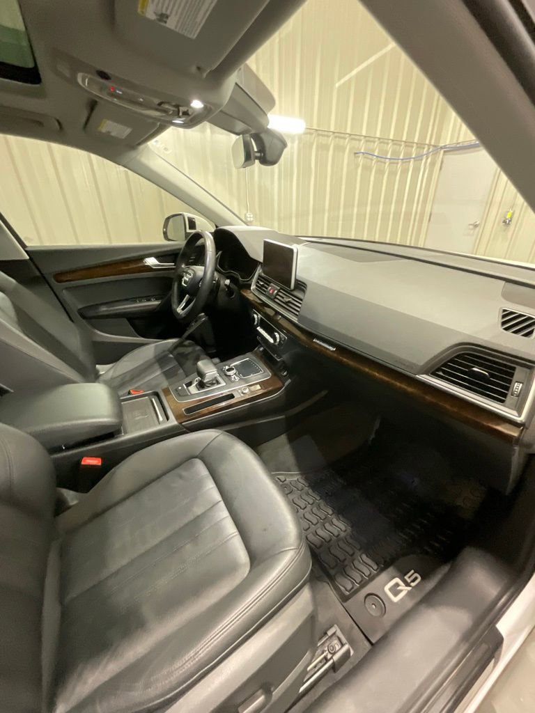 Used 2020 Audi Q5 2.0T Premium Plus w/ Premium Plus Package image 15