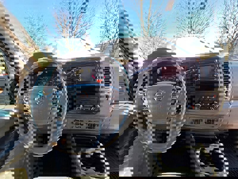 Used 2018 Nissan NV 3500 SL w/ Navigation Package image 13