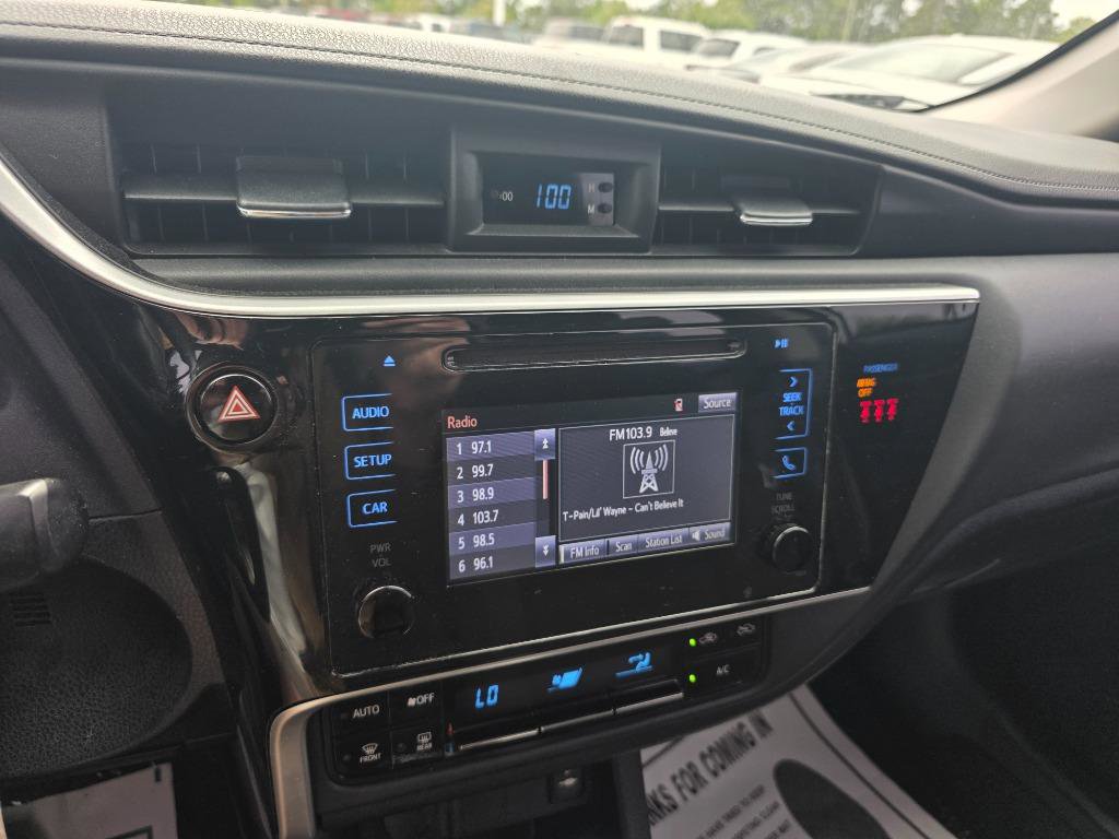 Used 2019 Toyota Corolla LE image 15