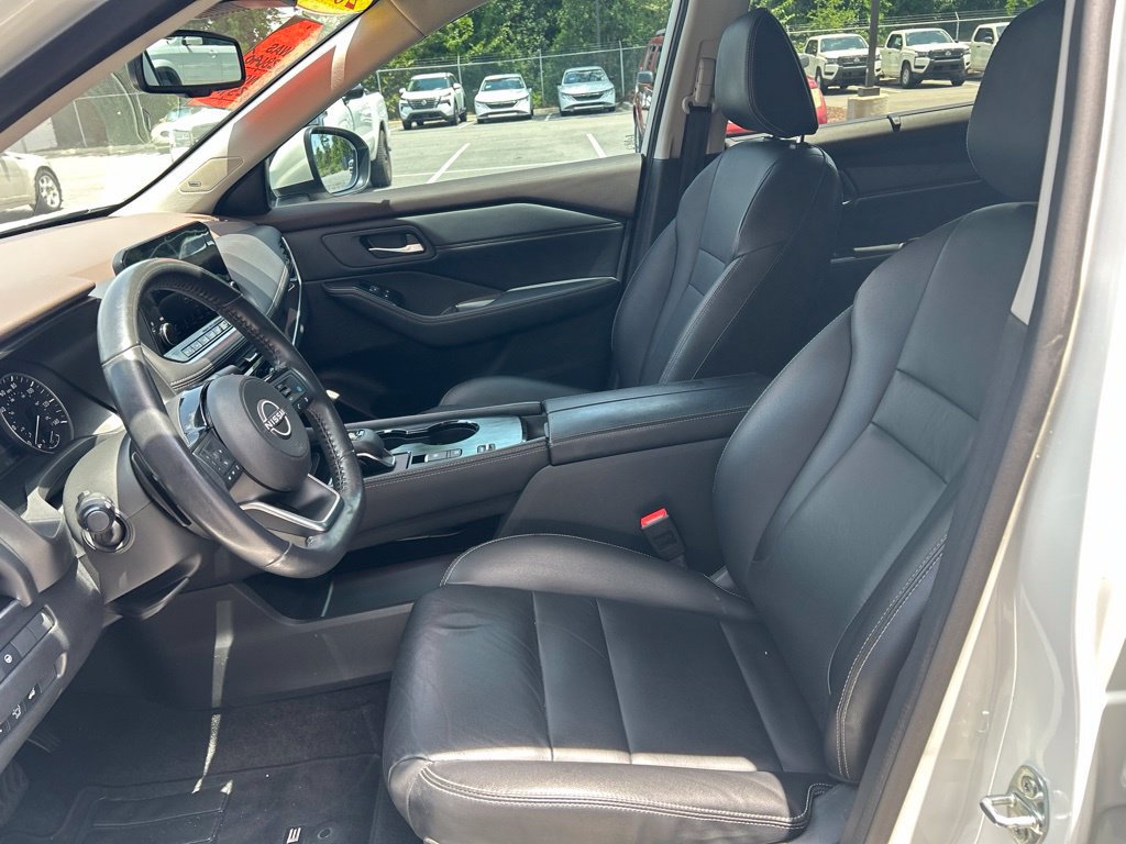 Used 2023 Nissan Rogue SL w/ SL Premium Package FWD image 10