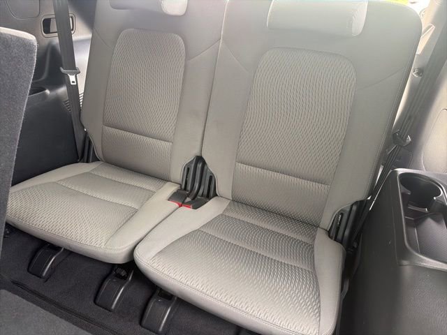 Used 2017 Hyundai Santa Fe SE FWD image 20