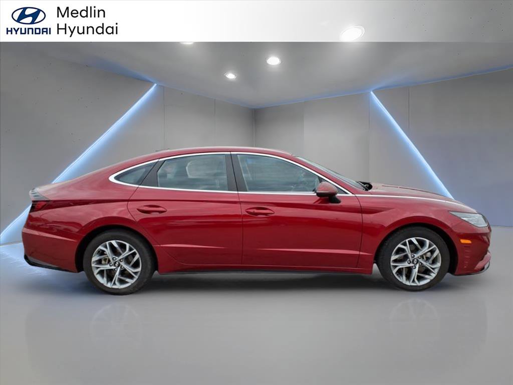 Used 2023 Hyundai Sonata SEL image 2