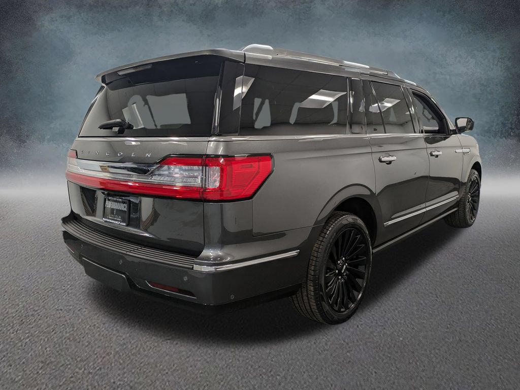Used 2018 Lincoln Navigator L Reserve w/ Technology Package AWD/4WD image 4