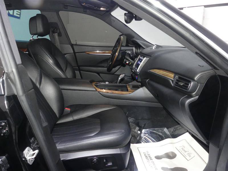 Used 2019 Maserati Levante AWD/4WD image 23