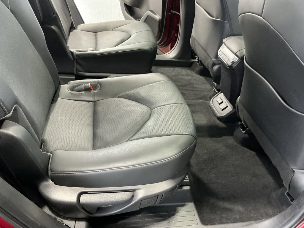 Used 2022 Toyota Highlander Platinum image 30