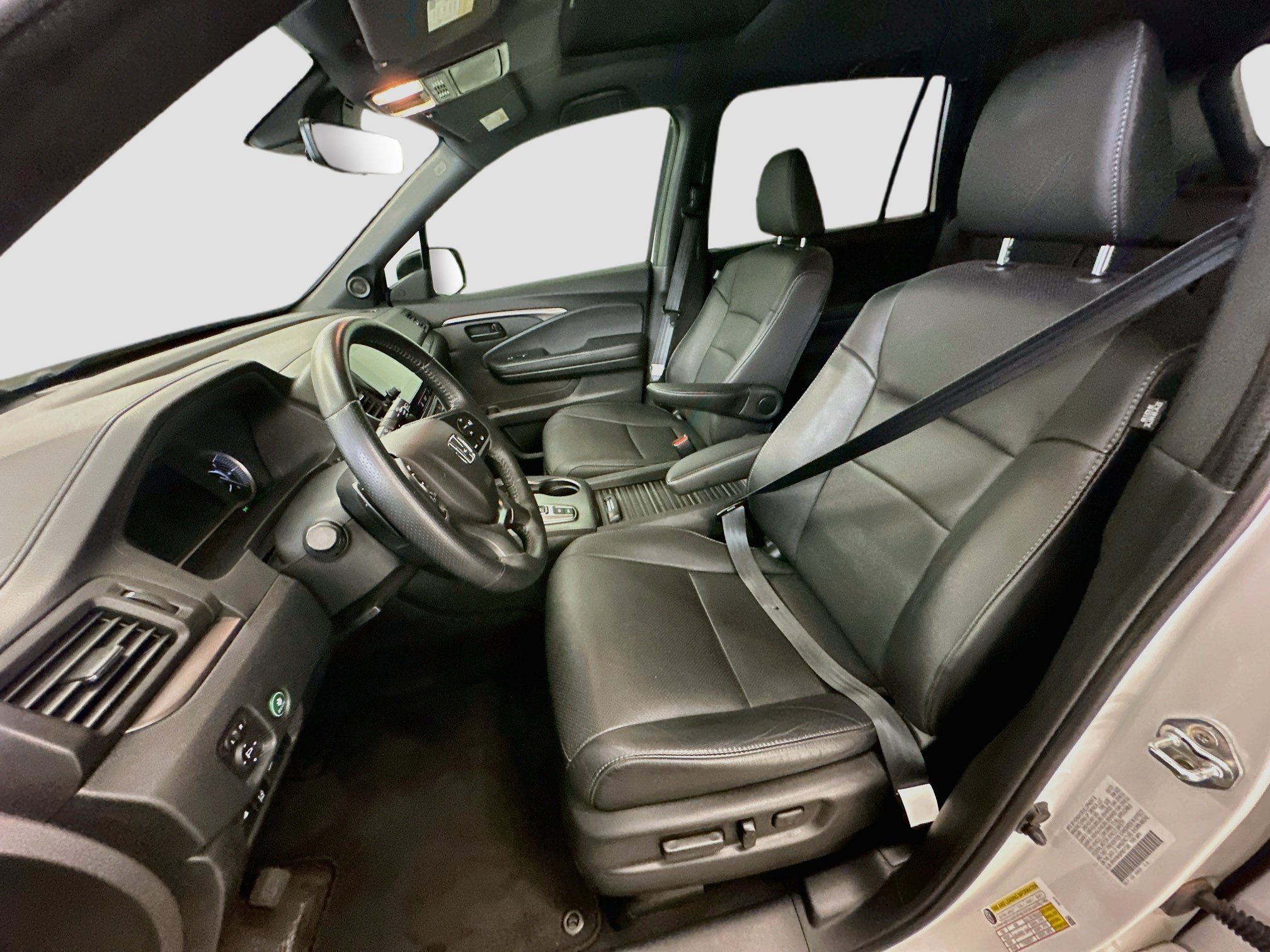 Used 2023 Honda Passport EX-L image 13