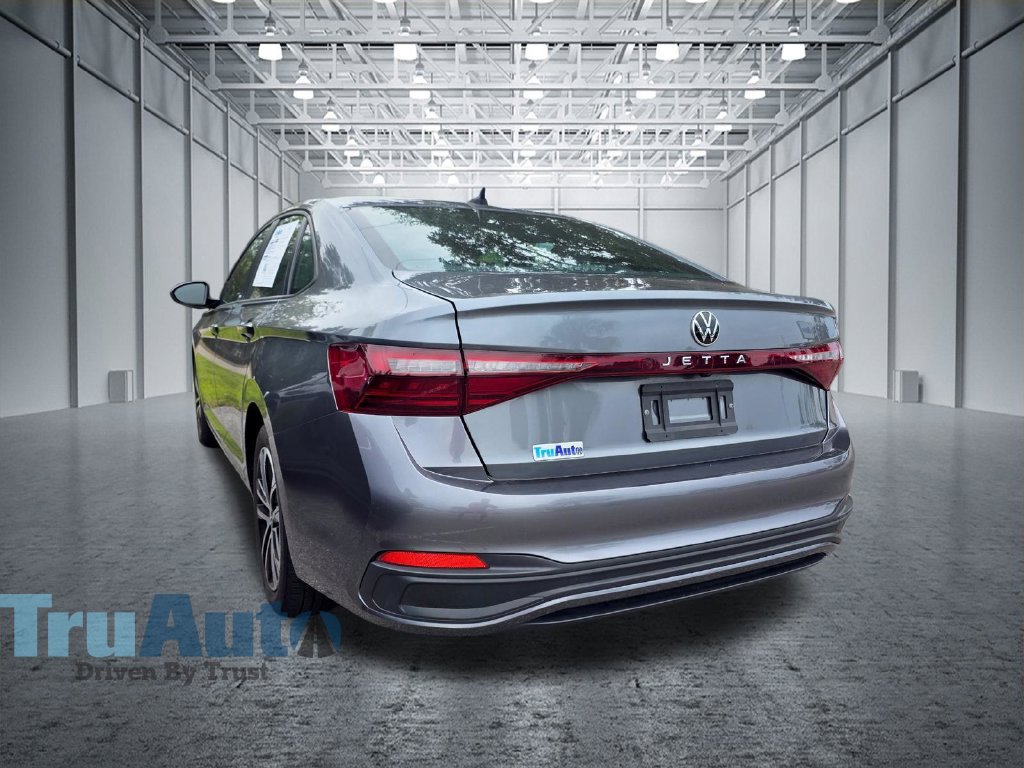 Used 2025 Volkswagen Jetta Sport FWD image 45