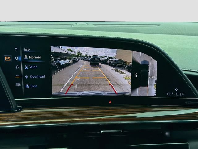 Used 2021 Cadillac Escalade Premium Luxury w/ LPO, Illumination Package RWD image 14