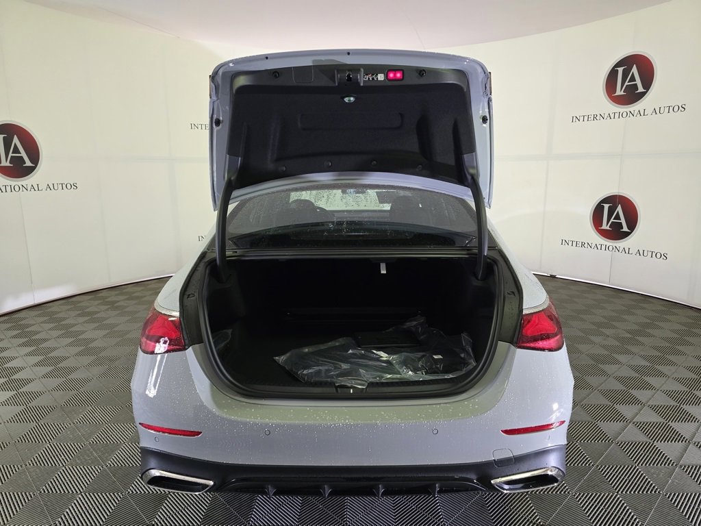 Used 2026 Mercedes-Benz E 350 4MATIC Sedan image 8