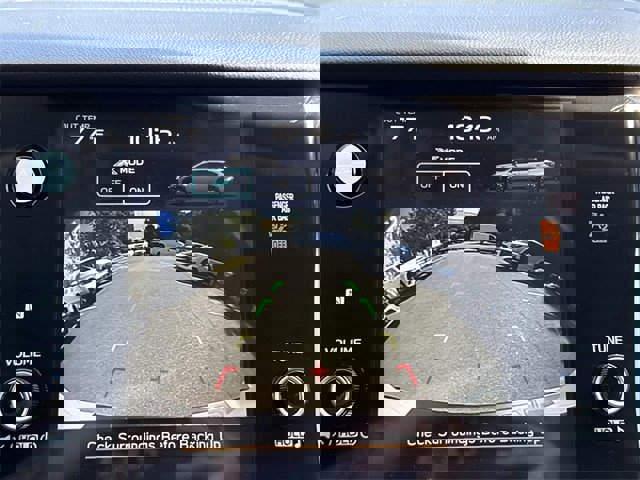 New 2025 Subaru Outback Premium image 32