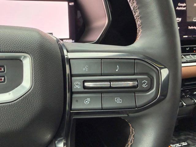 Used 2024 GMC Canyon AT4 w/ AT4 Premium Package AWD/4WD image 15