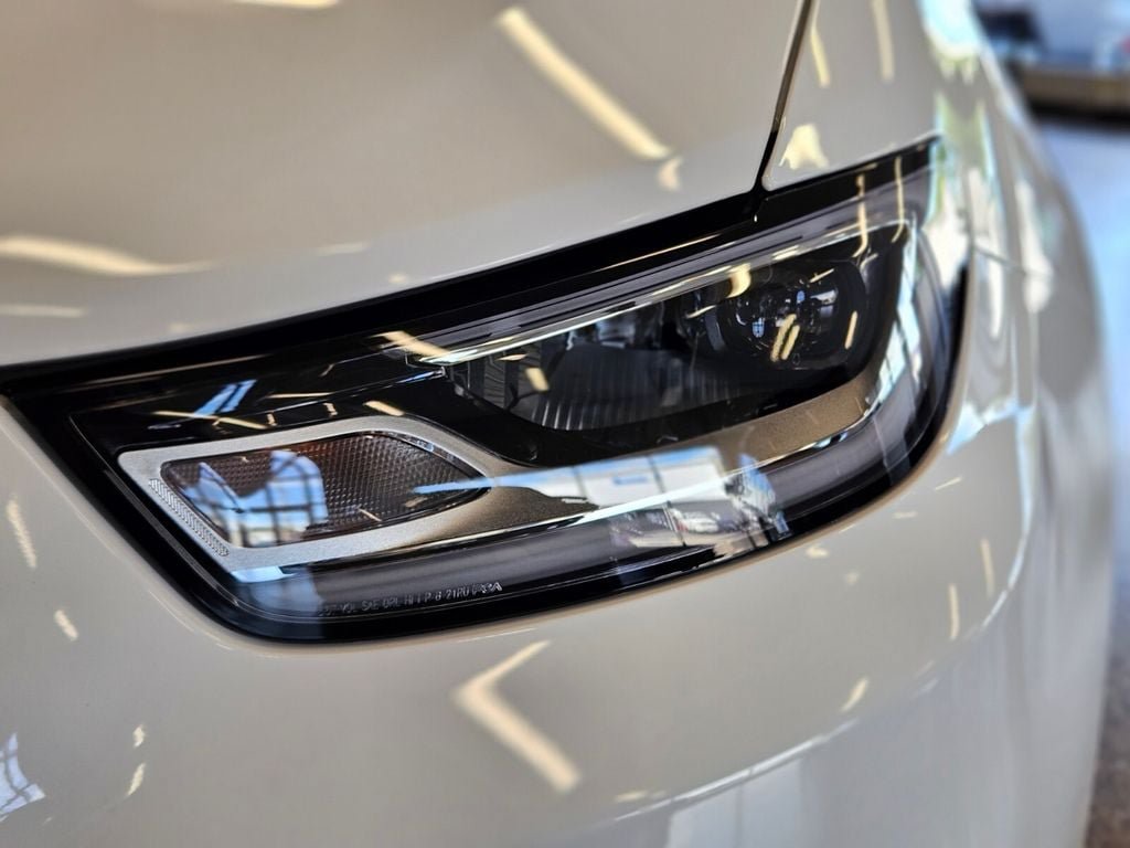 New 2025 Chrysler Pacifica Select w/ Fav Edition Package FWD image 9
