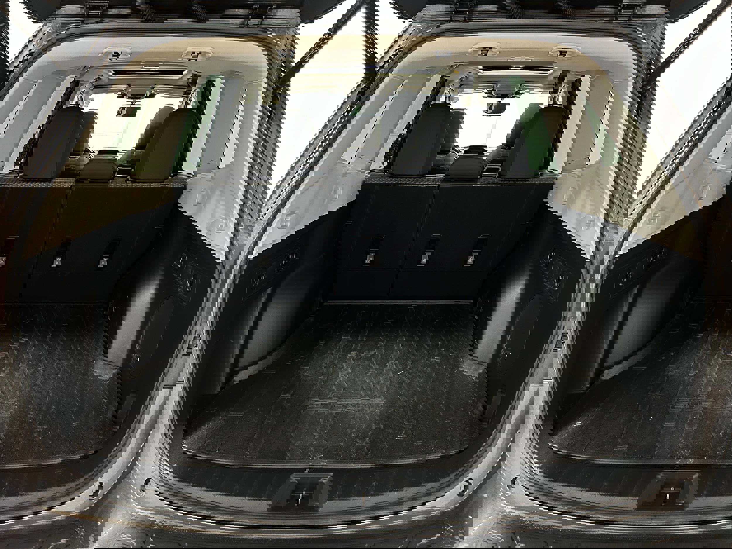 Used 2023 Subaru Forester Sport image 33