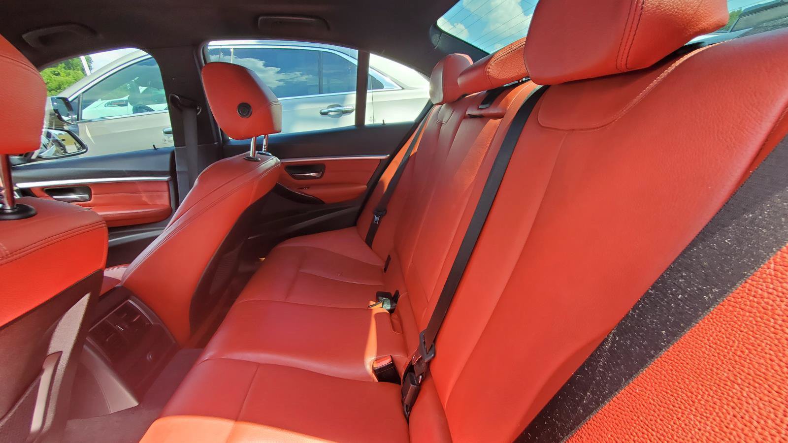Used 2017 BMW 330i Sedan RWD image 5