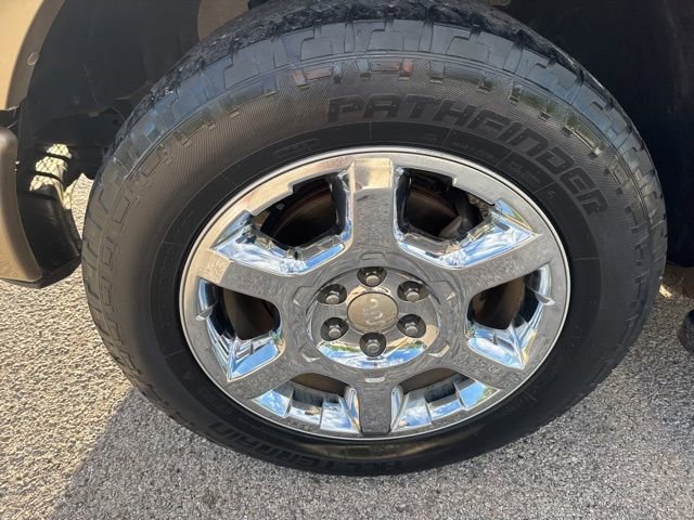 Used 2014 Ford F150 King Ranch w/ King Ranch Luxury Package RWD image 3