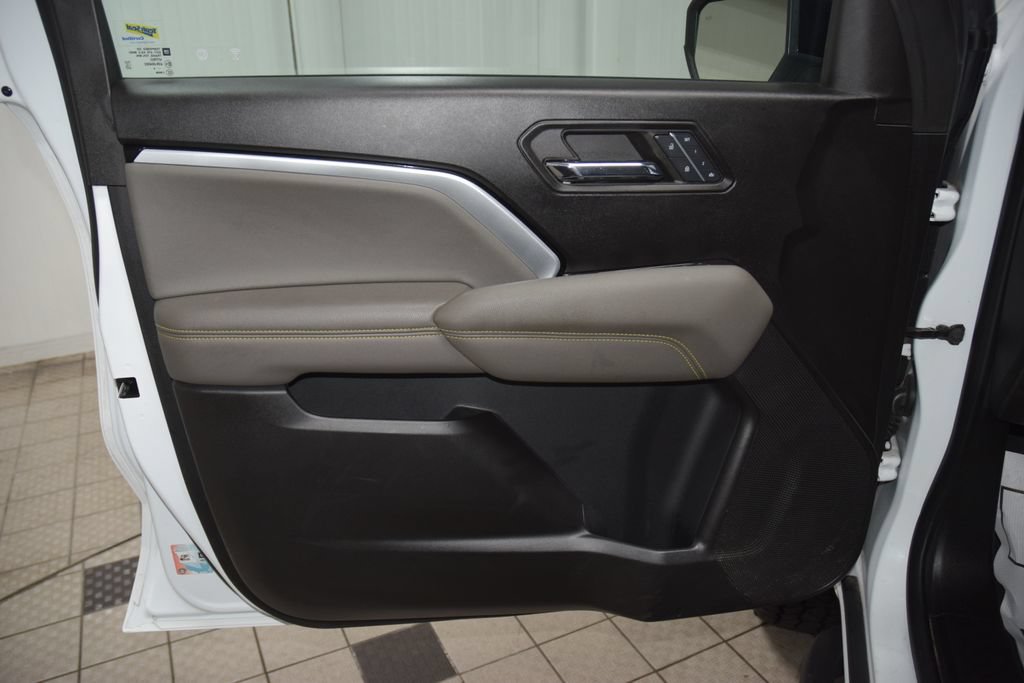 Used 2024 Chevrolet Colorado ZR2 w/ ZR2 Convenience Package III AWD/4WD image 50