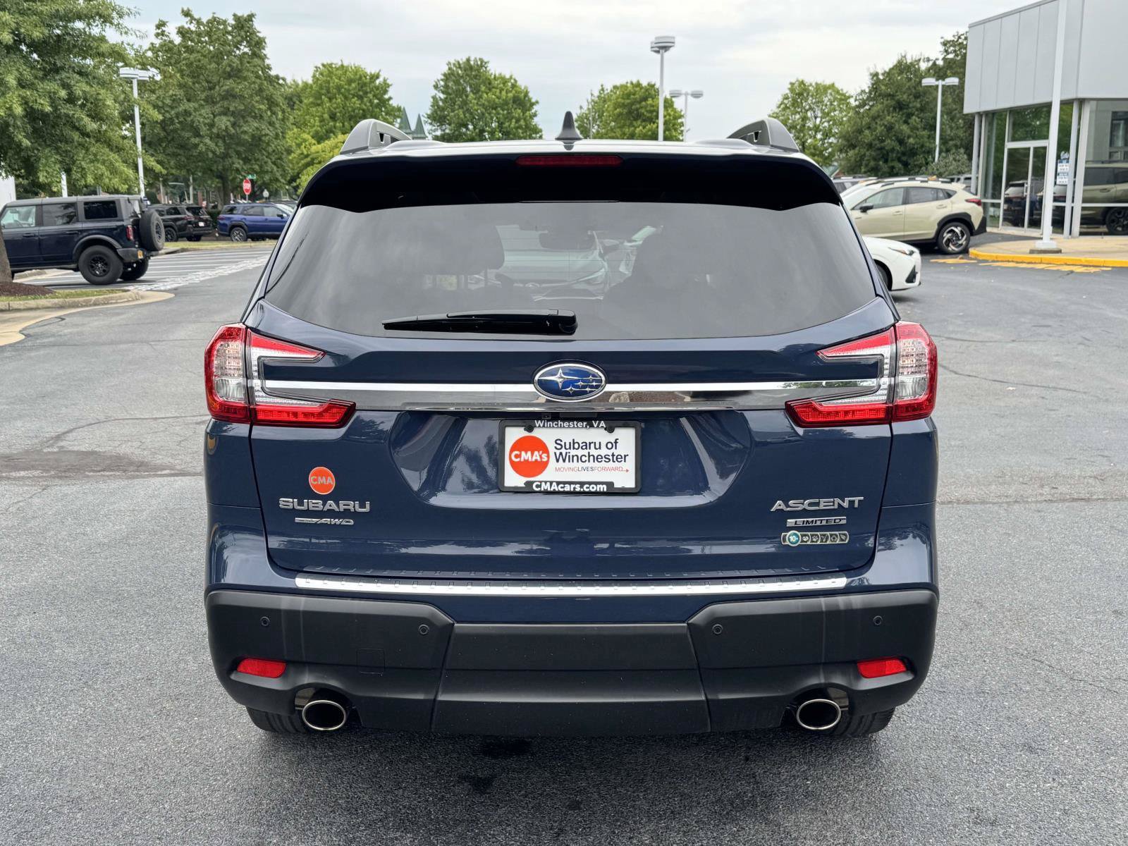 Used 2024 Subaru Ascent Limited w/ Technology Package AWD/4WD image 3