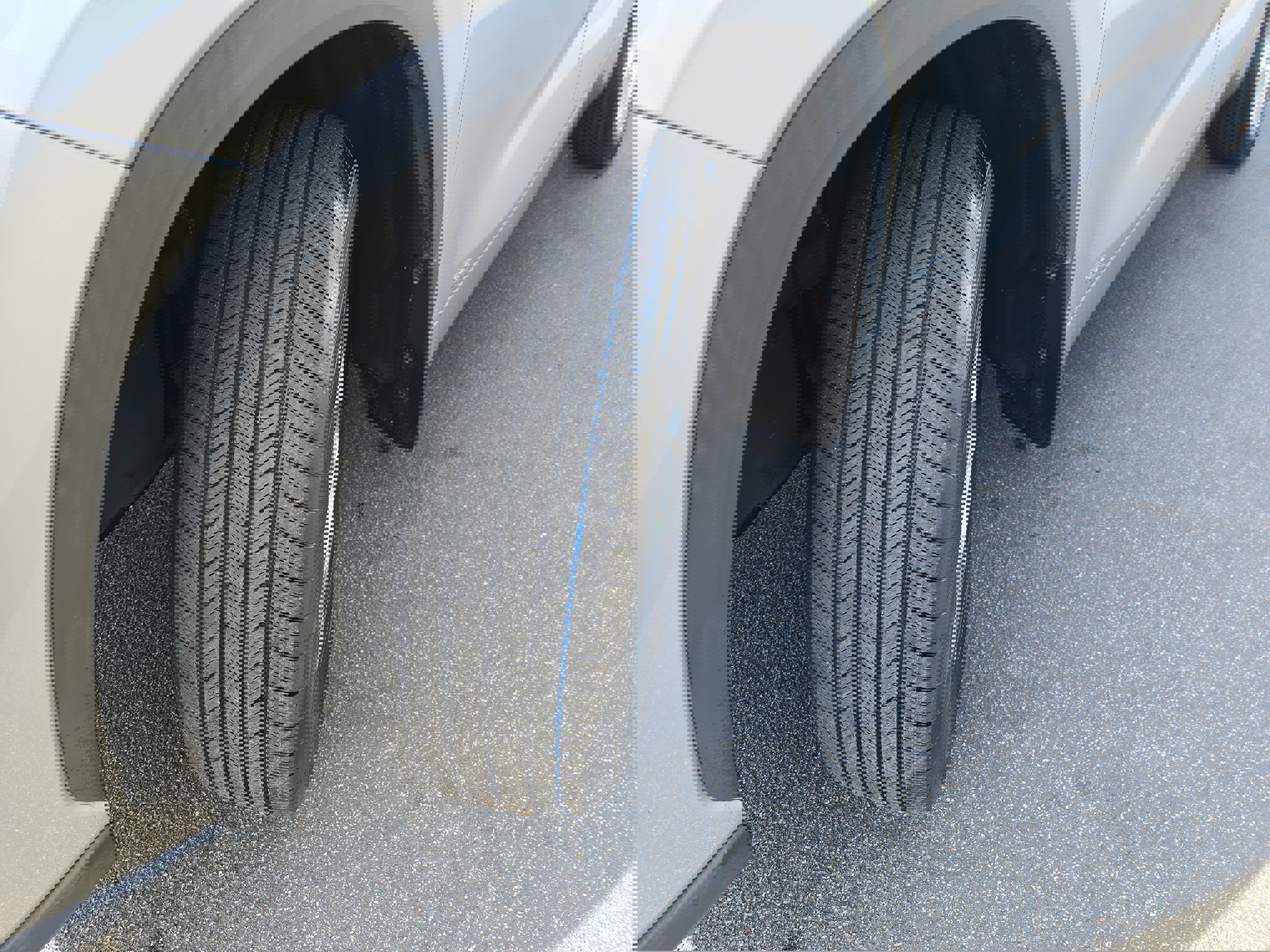 Used 2022 Toyota Highlander LE image 35