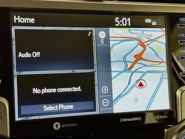 Used 2020 Toyota 4Runner SR5 AWD/4WD image 18
