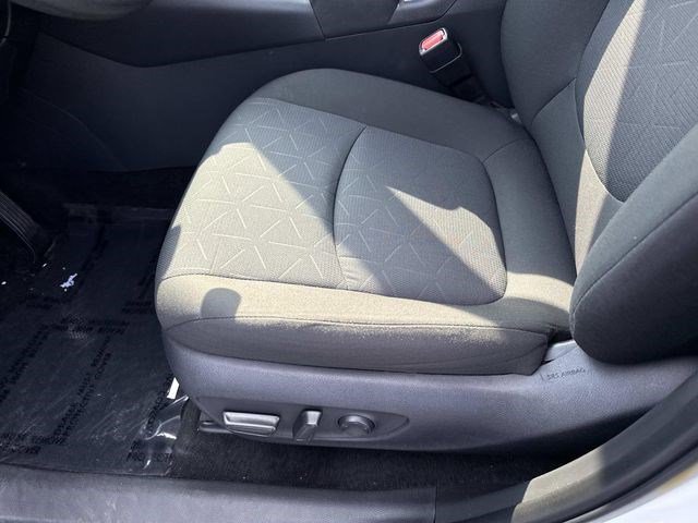 Used 2025 Toyota RAV4 XLE image 15