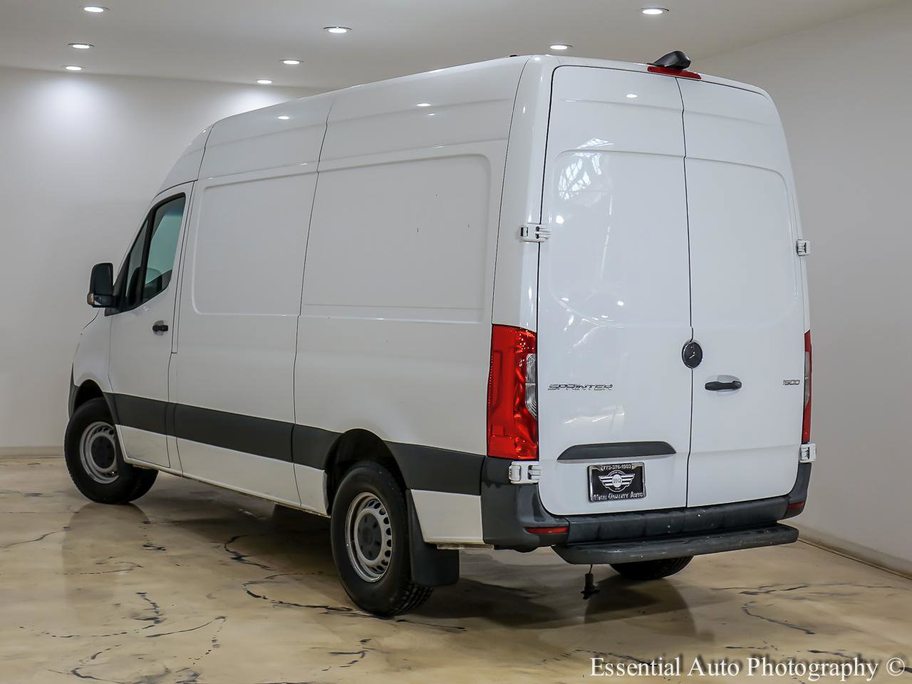 Used 2021 Mercedes-Benz Sprinter 1500 image 6