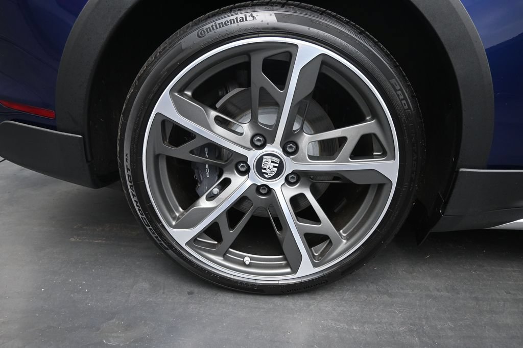 Certified 2023 Porsche Taycan 4 Cross Turismo AWD/4WD image 21