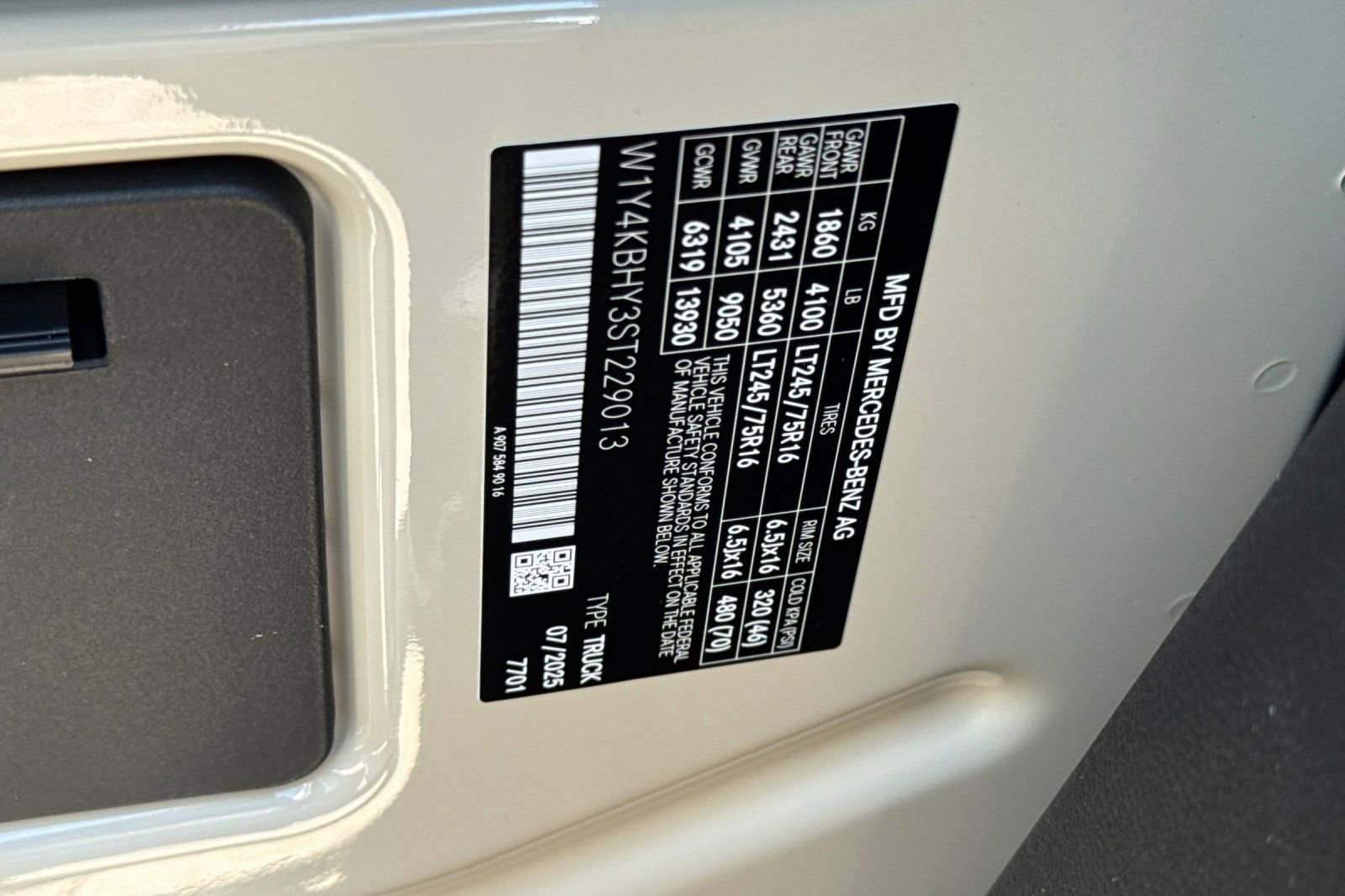 New 2025 Mercedes-Benz Sprinter 2500 image 33