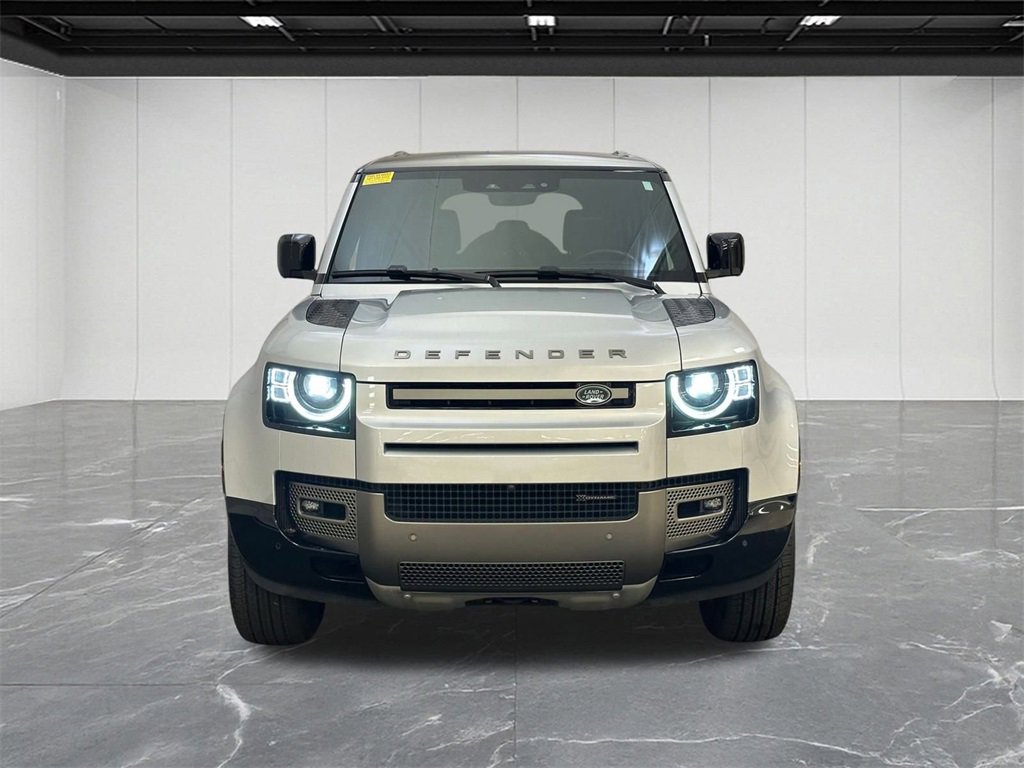 Used 2023 Land Rover Defender 110 X-Dynamic SE image 11