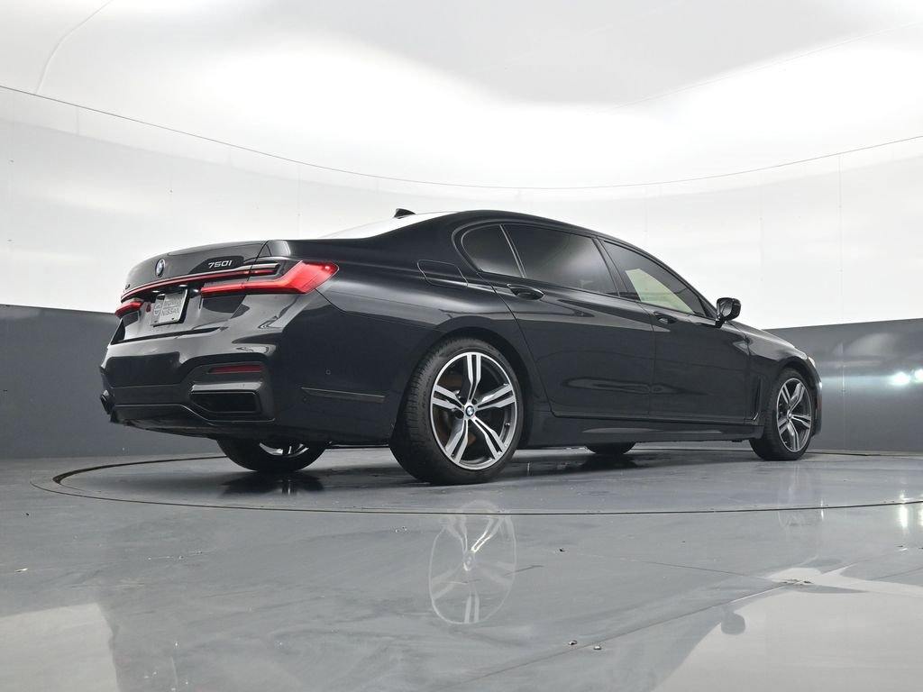 Used 2020 BMW 750i xDrive 750i xDrive w/ Autobahn Package image 24